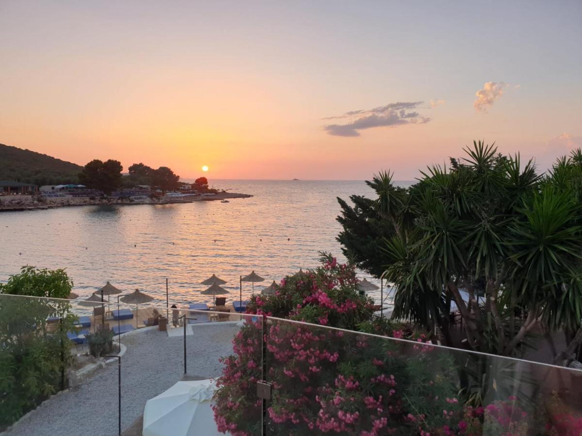 Manta Hotel Ksamil Bagian luar foto