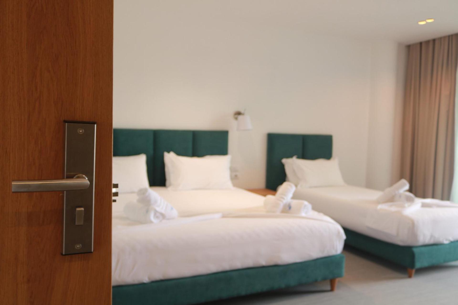 Manta Hotel Ksamil Bagian luar foto