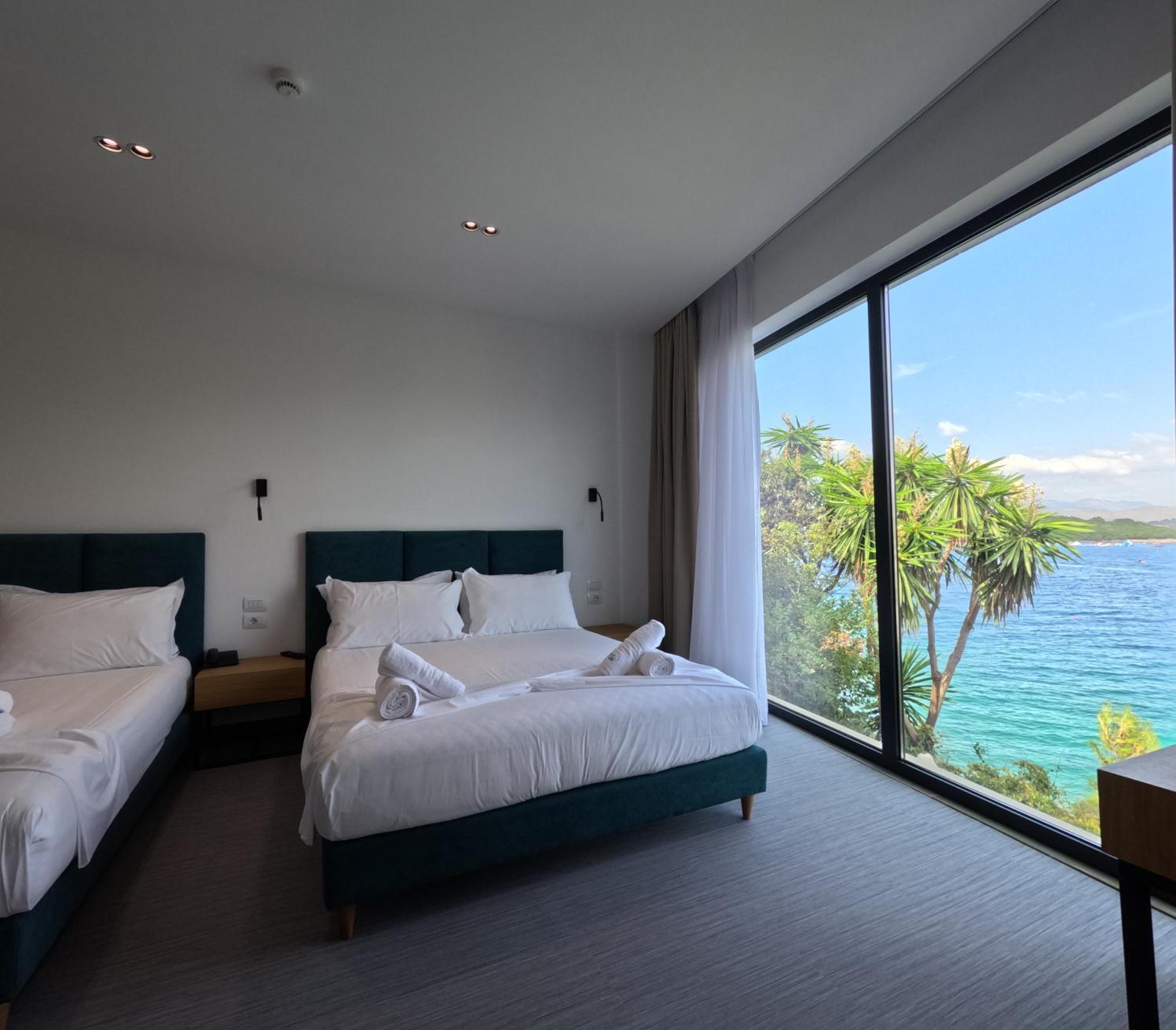 Manta Hotel Ksamil Bagian luar foto