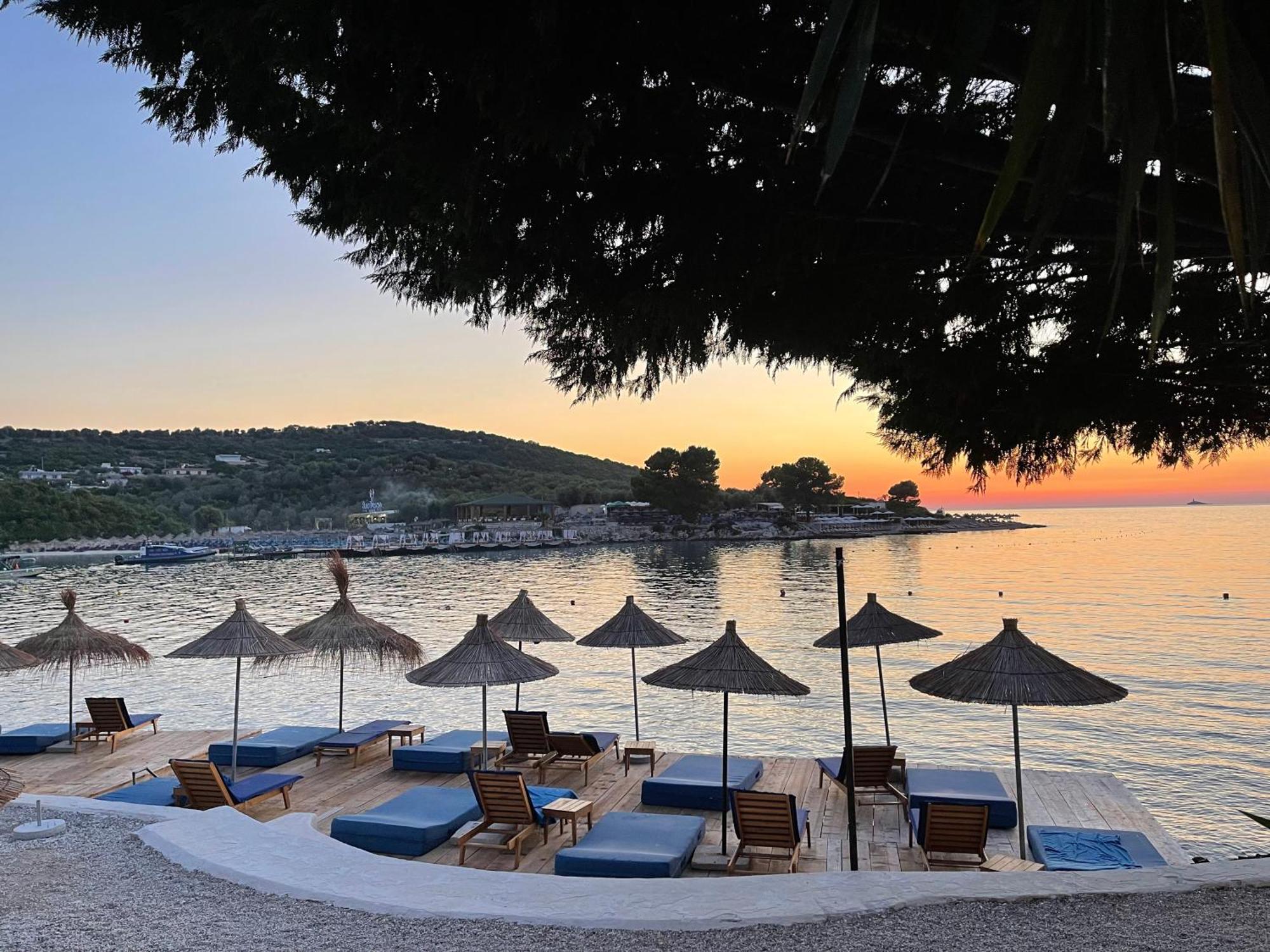 Manta Hotel Ksamil Bagian luar foto