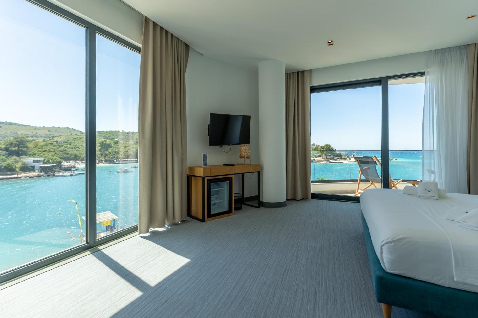 Manta Hotel Ksamil Bagian luar foto